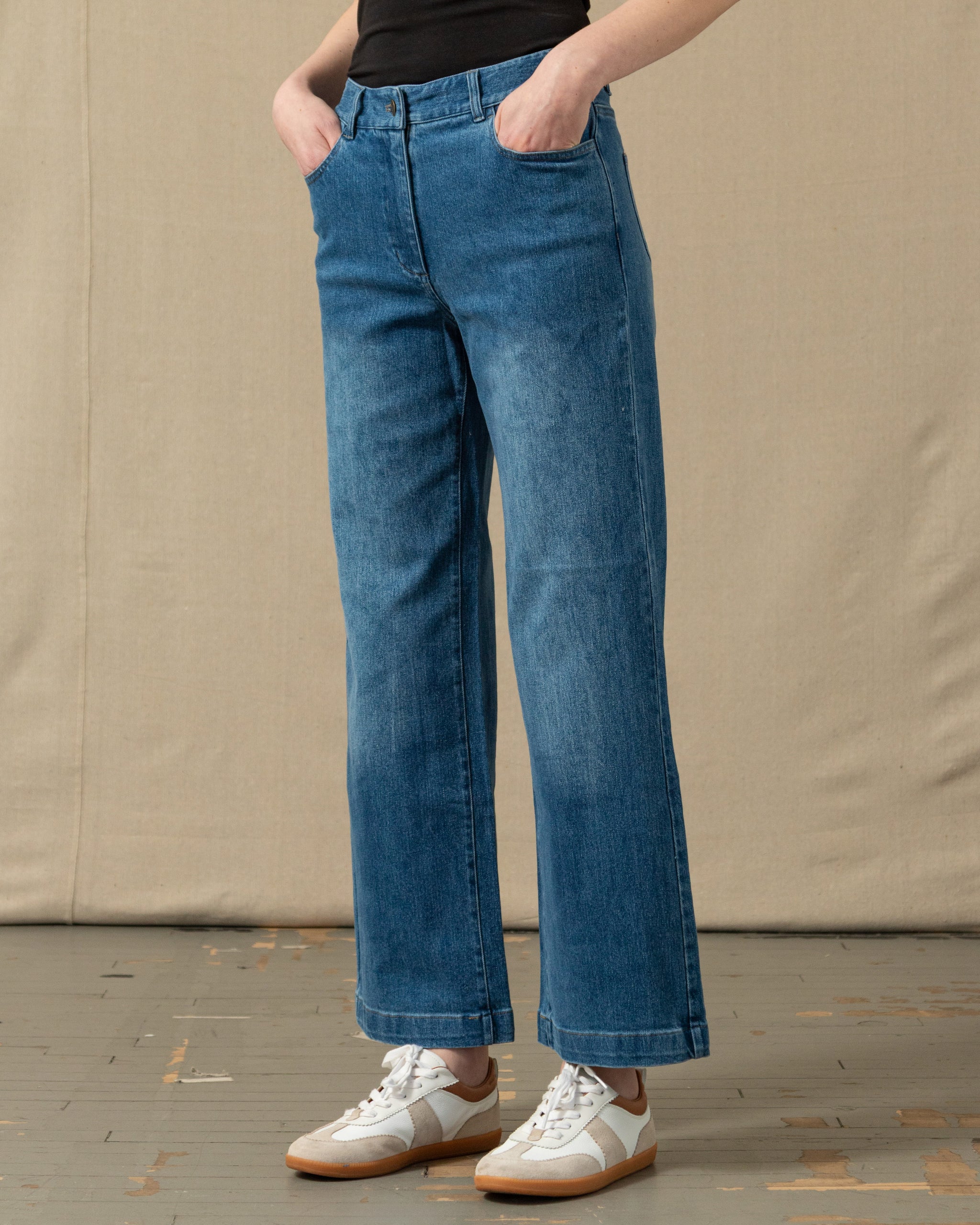 Women's Five Pocket Jean in Mid Wash Denim – Quaker Marine Supply Co.