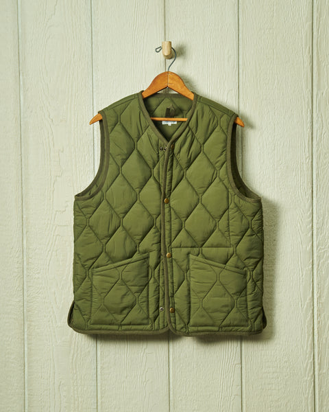 美品WAIPER PUFF PRIMALOFT VEST XL A.グリーン Casual Sleek Reversible Cropped Puffer Vest | Windsor